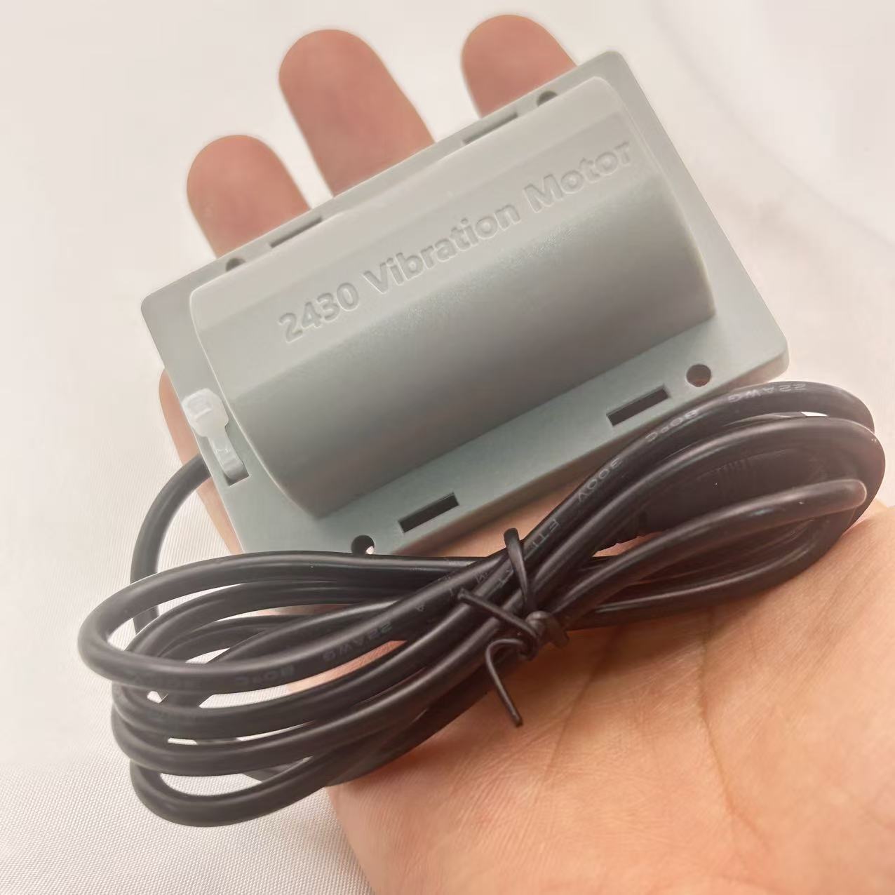 Dc Motor 12V - 2430 12V DC ホットセール マイクロマッサージ振動モーター カエルとヒキガエル用給餌振動プレートモーター