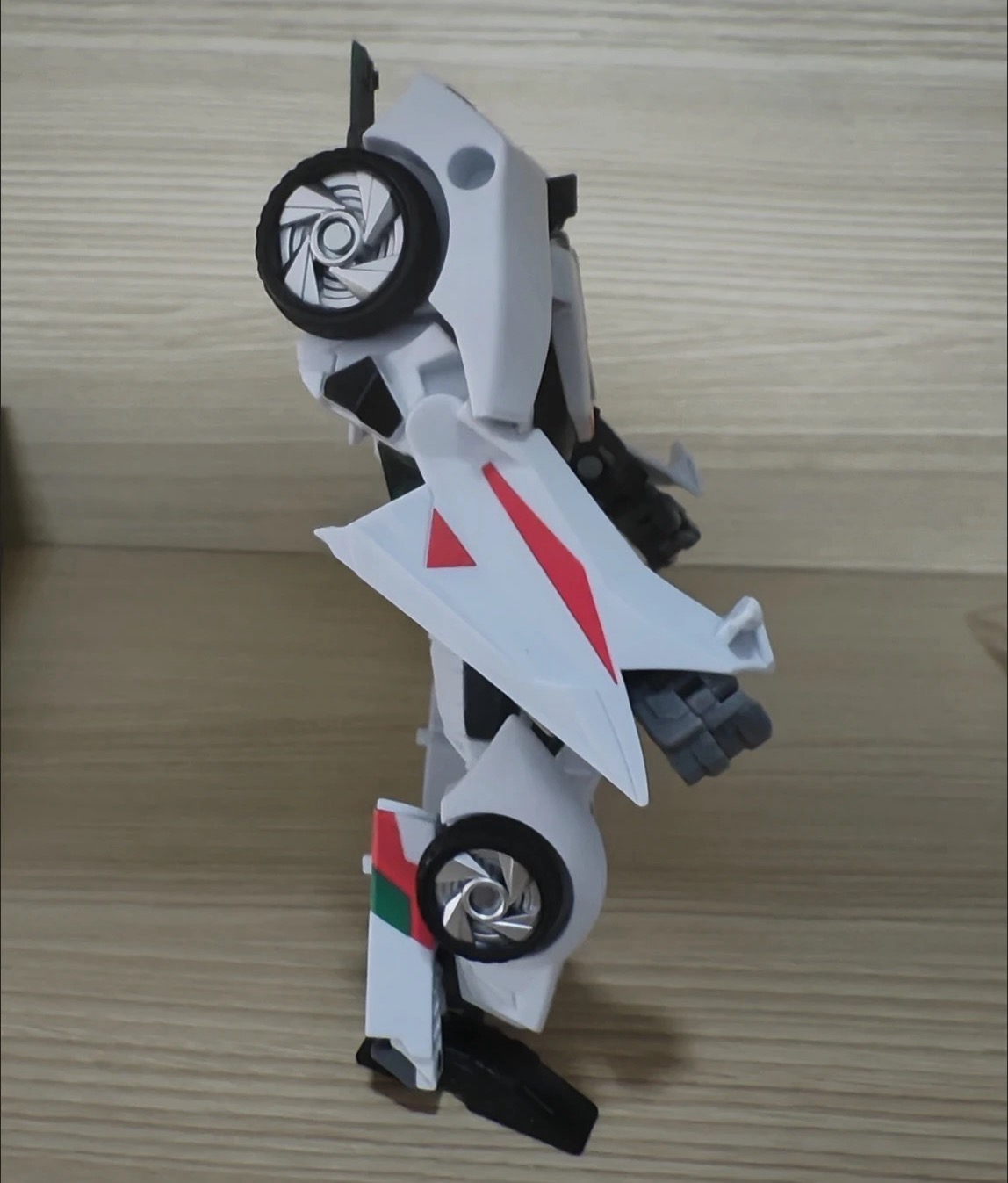 APC 変身おもちゃ IDW ホイールジャック放浪戦士アクセ - Robot Car Kit のレビューと価格